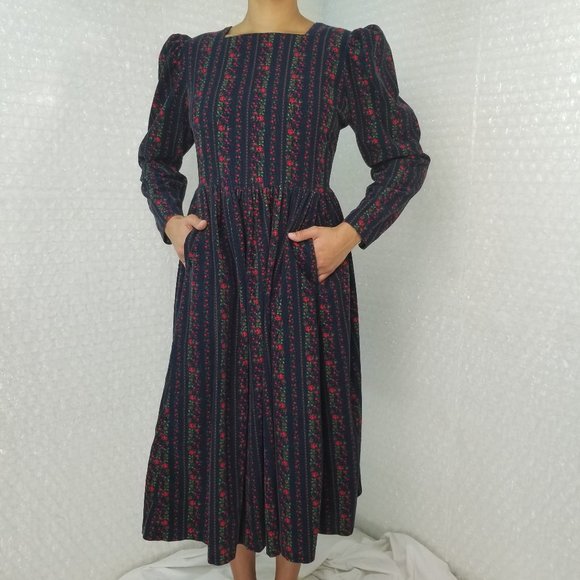 Laura Ashley Dresses & Skirts - SOLD🌈1980s Laura Ashley floral corduroy dress